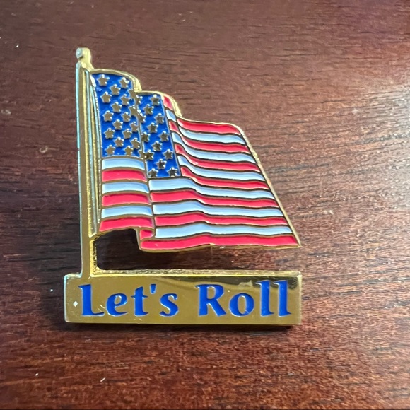 Post 9/11 pin - Picture 1 of 2